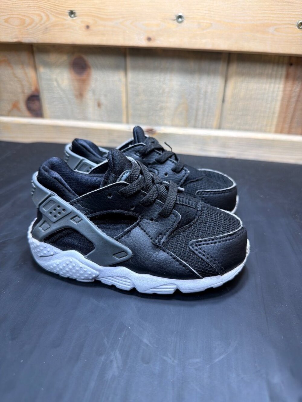 Nike Huarache Run Toddler Boys Size 7C Black Grey White Athletic Sneakers Shoes